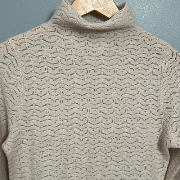 NakedCashmere Cream / Off white Mock Neck Long Sleeve Cashmere Sweater size M - Picture 8 of 11